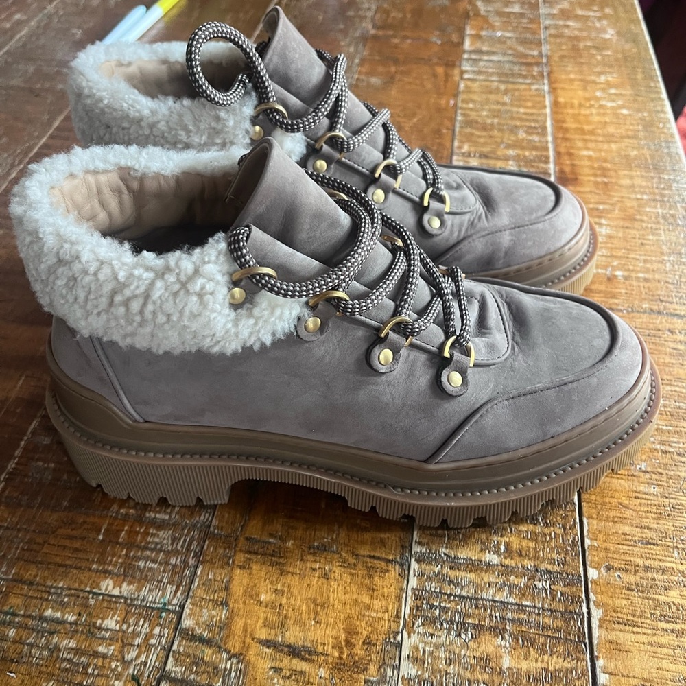 NWOT! M. GEMI ALPI SHEARLING BOOTS